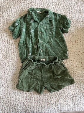 green Matching set by Red Caribou